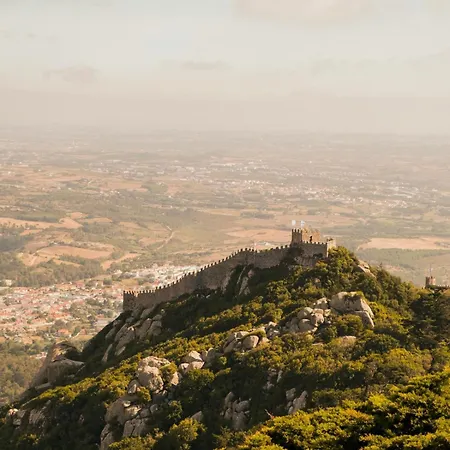 House Of Roses - Sintra's Old Town *